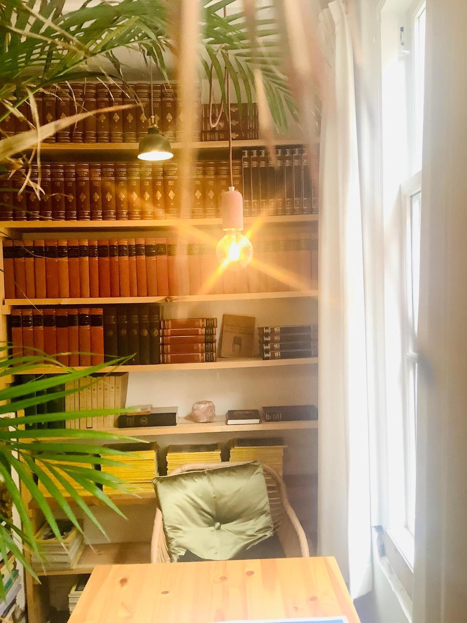 Bookstor Atelier Den Haag Ngoại thất bức ảnh
